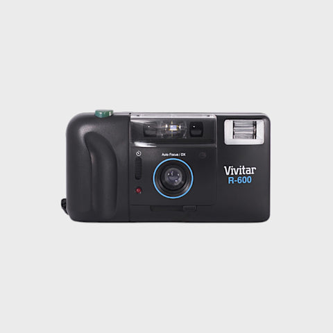 Vivitar R‑600 35 mm point & shoot film camera with 35 mm f4.5 lens