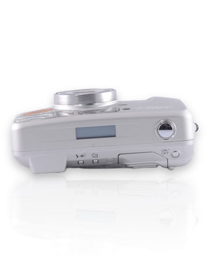 Minolta Riva Zoom 150 35mm Point & Shoot Film Camera with 37.5-150mm Lens