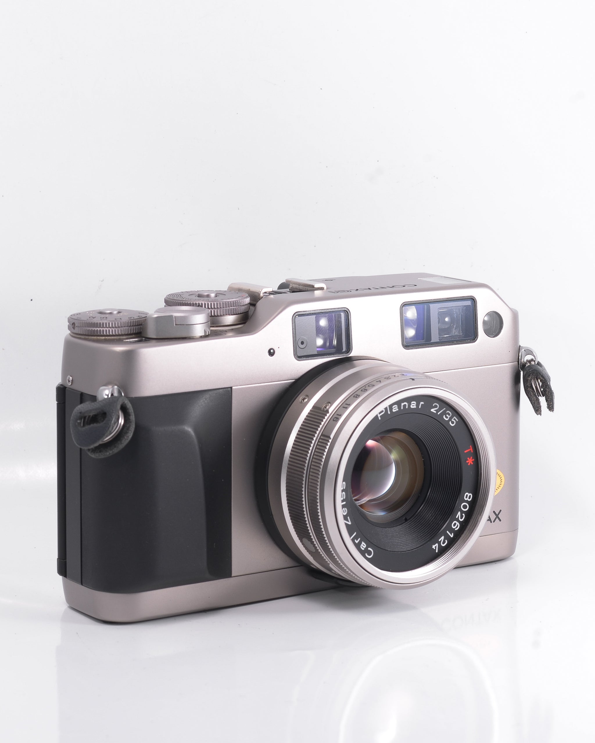 Contax G1 35mm rangefinder film camera with 35mm f2 Zeiss Planar 