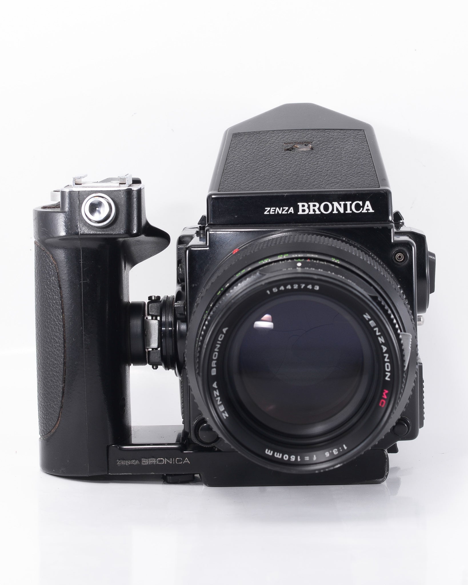 Bronica ETRSi Medium Format film camera with 150mm f3.5 lens