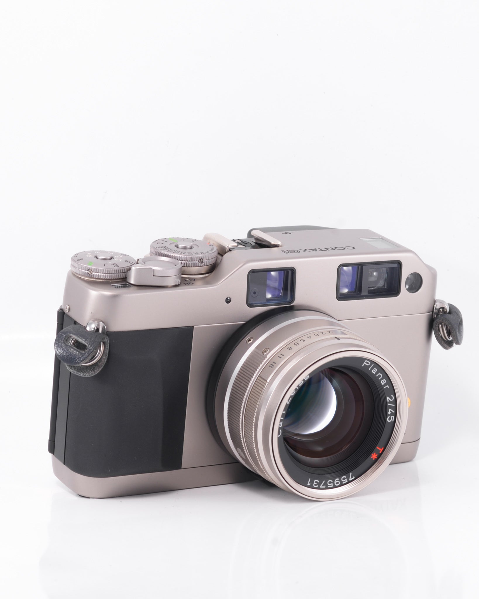 Contax G1 35mm rangefinder film camera with 45mm f2 Zeiss Planar 