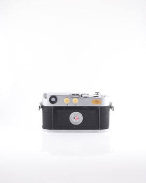 Leica M3 35mm rangefinder film camera with 5cm f2 lens